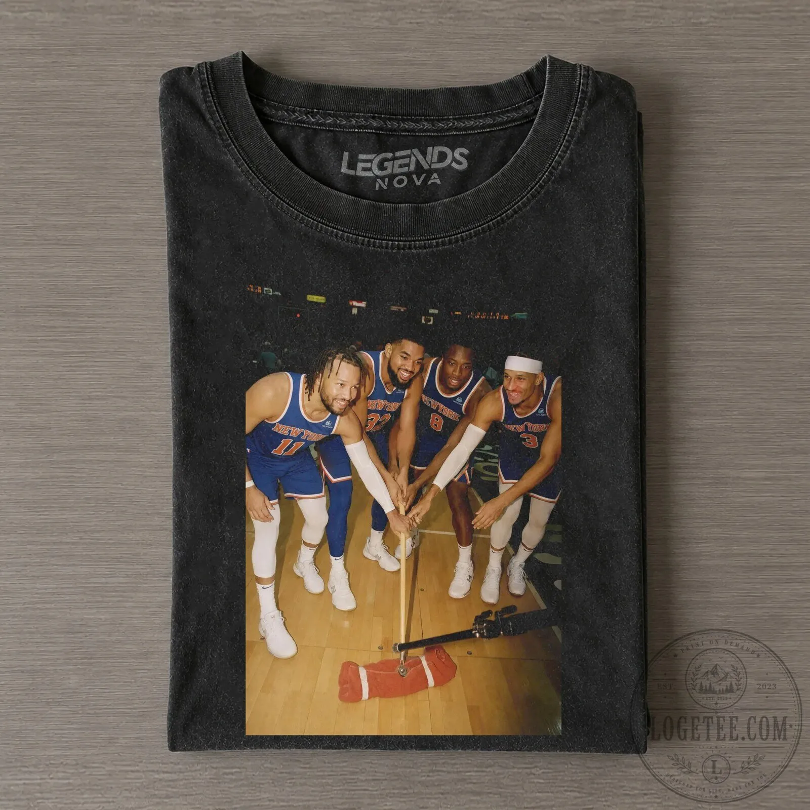 New York Knicks Jalen Brunson Basketball Team Huddle Vintage T-Shirt